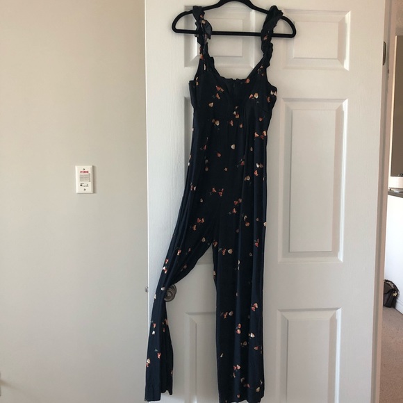 Capulet jumpsuit - Picture 3 of 7